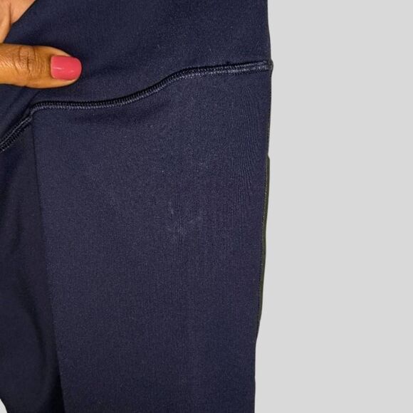 Victoria’s Secret Sport Capri Leggings Womens Size Medium Blue Silver Athleisure - Picture 4 of 10